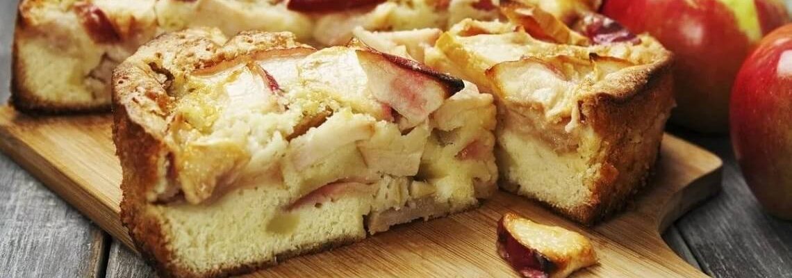 Biskvitinis obuolių pyragas
